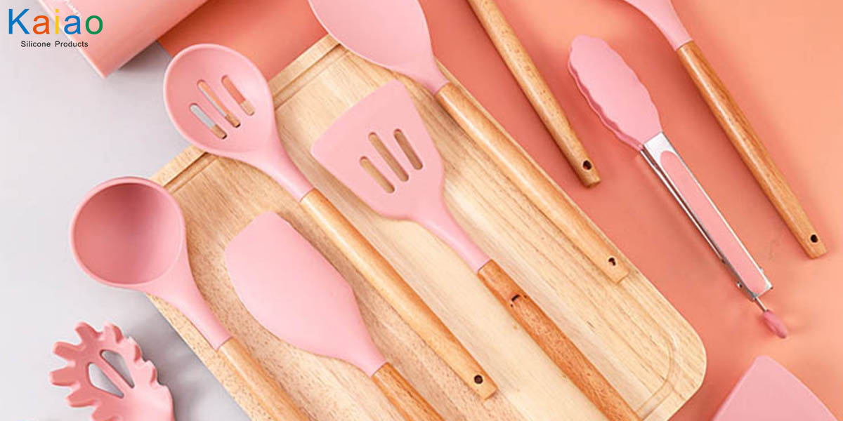 silicone kitchen utensils